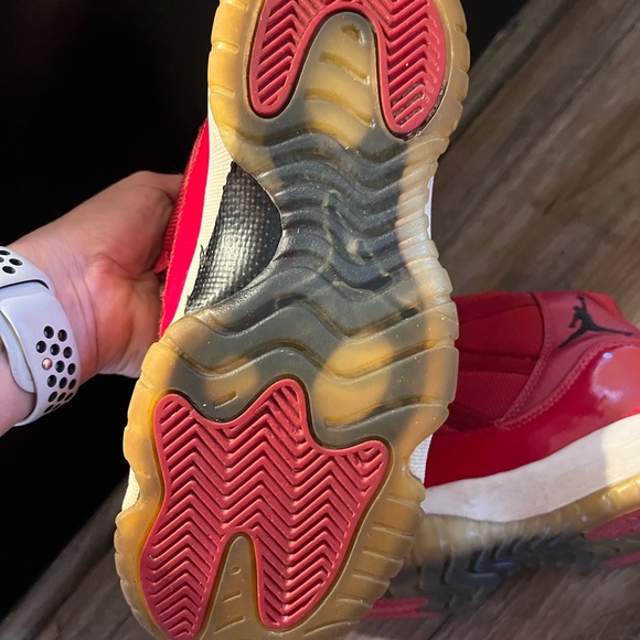 Jordan 11 win like 96 red. Excellent condition - no laces. - Picture 5 of 6